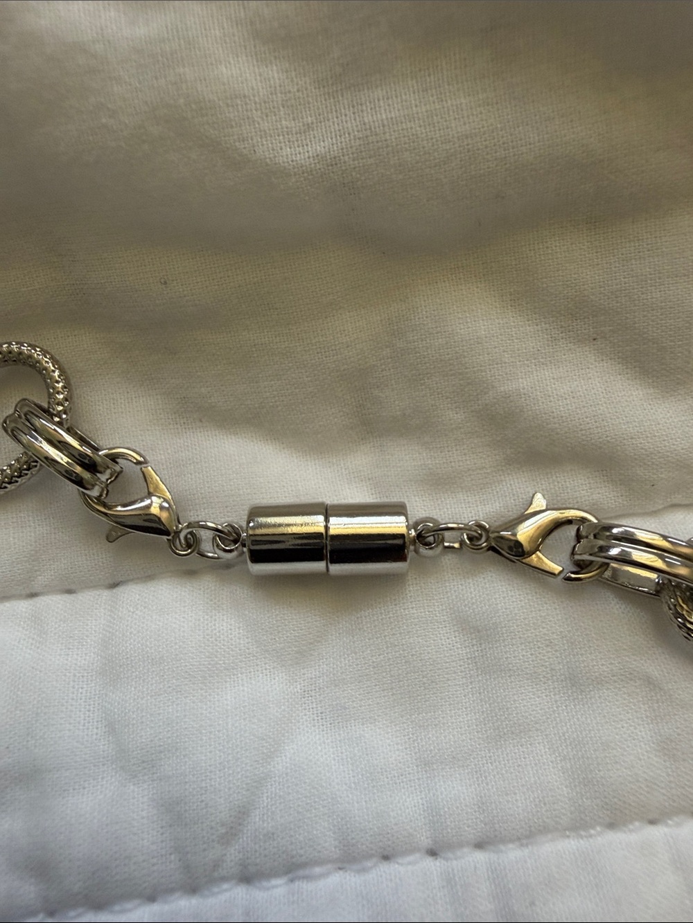 Silver Heart Wing Pendant Necklace Jewelry - Picture 5 of 6